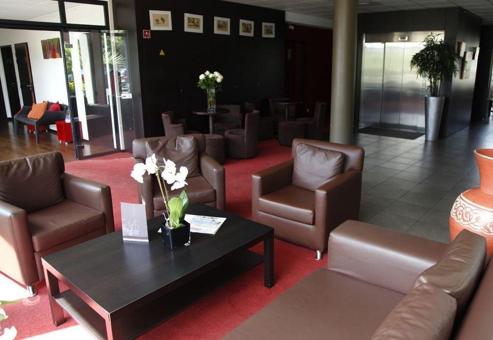 Brit Hotel Du Stade Rennes Ouest Bagian luar foto