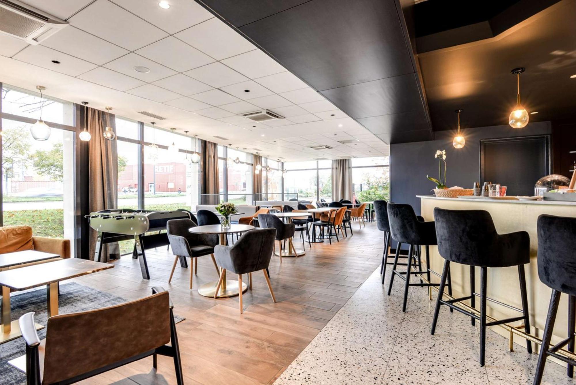 Brit Hotel Du Stade Rennes Ouest Bagian luar foto