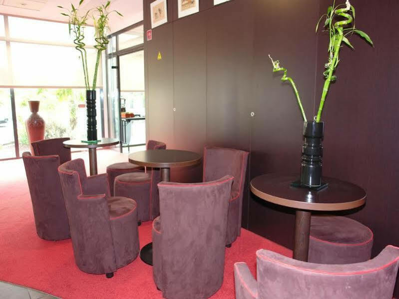 Brit Hotel Du Stade Rennes Ouest Bagian luar foto